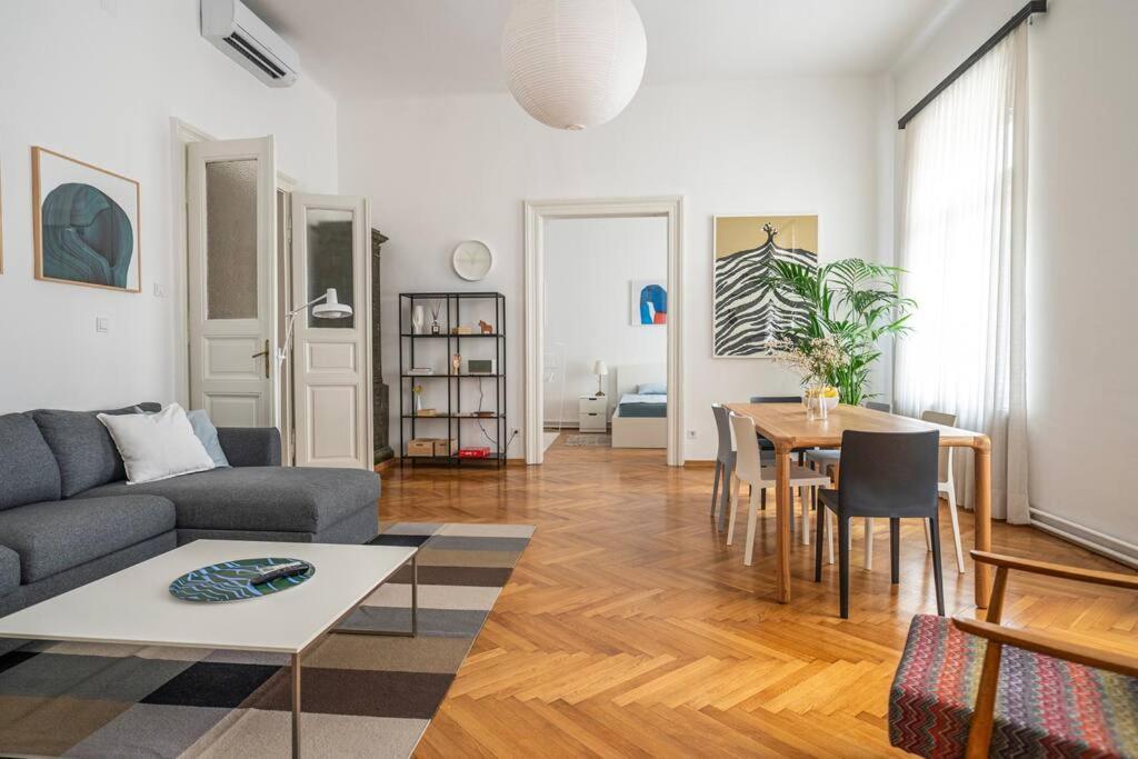 Apartment Herzer ซาเกร็บ ภายนอก รูปภาพ